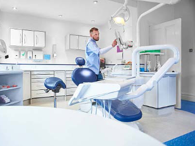 DENTIST & PHARMACIST